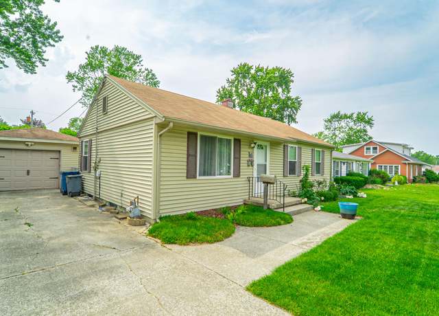 Property at 321 Maple Ln, Crown Point, IN 46307, 2 beds, 1 bath