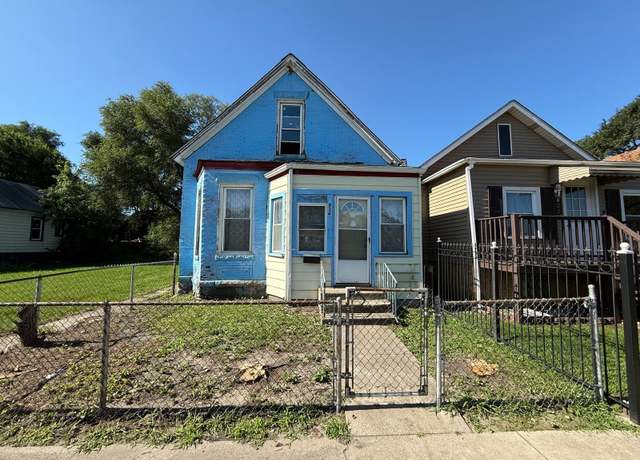 Property at 834 Willow Ct, Hammond, IN 46320, 5 beds, 2 baths
