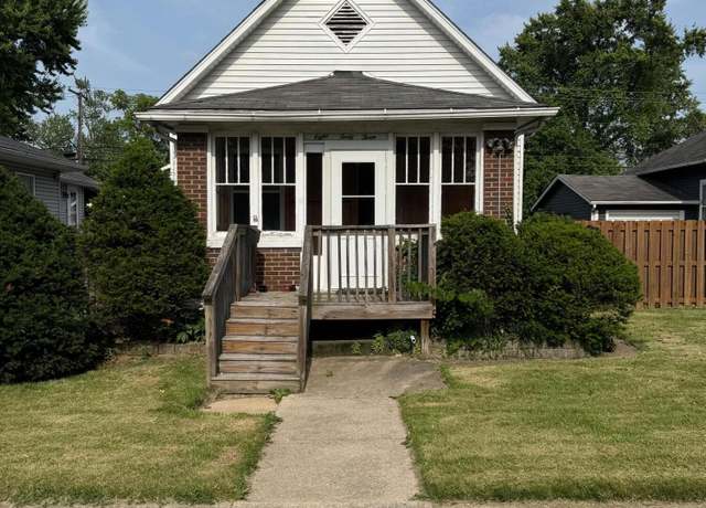 Property at 843 Lincoln St, Hobart, IN 46342, 2 beds, 1 bath