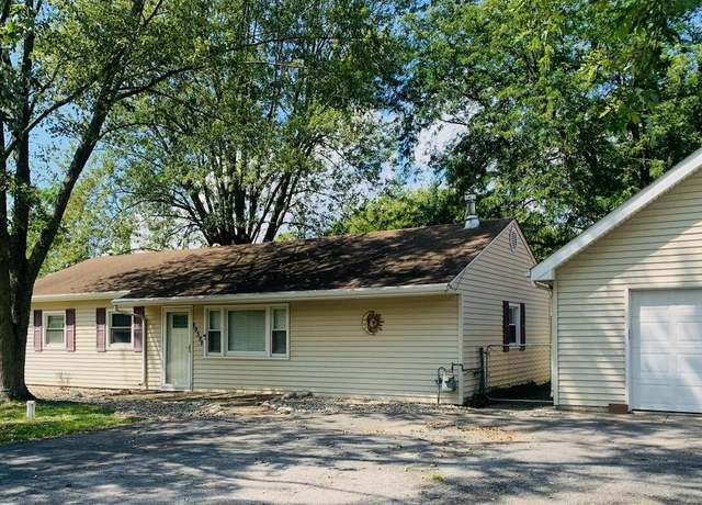 Property at 10508 Baker Pl, Crown Point, IN 46307, 3 beds, 1 bath