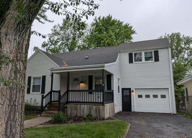 Property at 205 W Bates St, Hebron, IN 46341, 3 beds, 1.5 baths