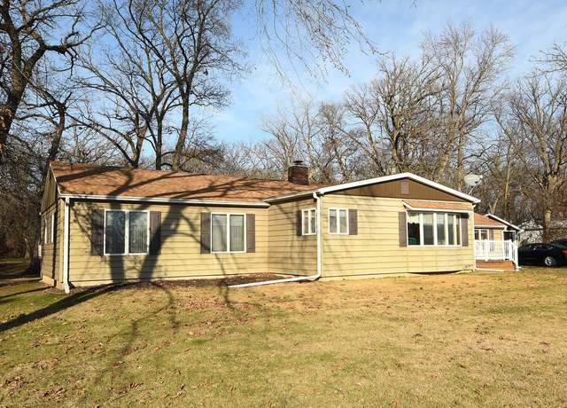 Property at 5502 W 171st Ave, Lowell, IN 46356, 3 beds, 2 baths