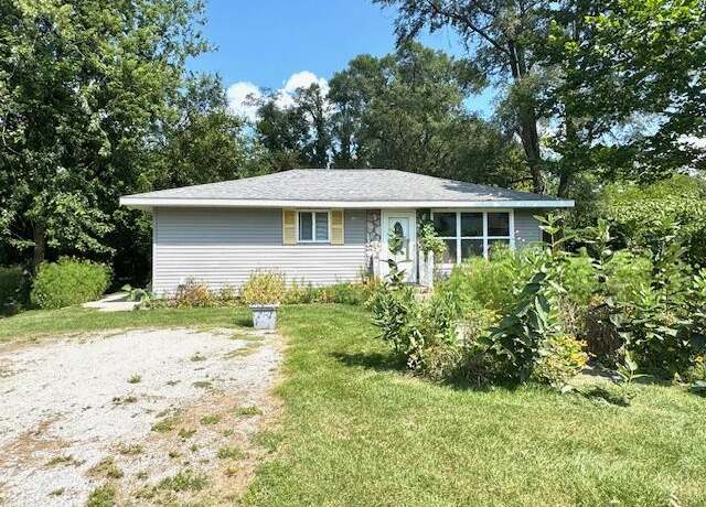 Property at 206 N Cleveland St, Knox, IN 46534, 2 beds, 1 bath