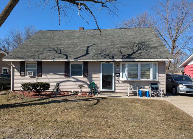Property at 1100 S Lake St, Gary, IN 46403, 4 beds, 1.5 baths