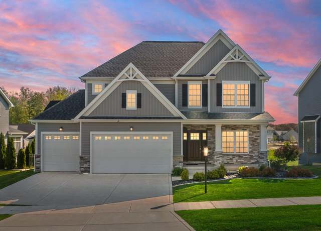 Property at 2116 Redwood Ln, Chesterton, IN 46304, 4 beds, 2.5 baths
