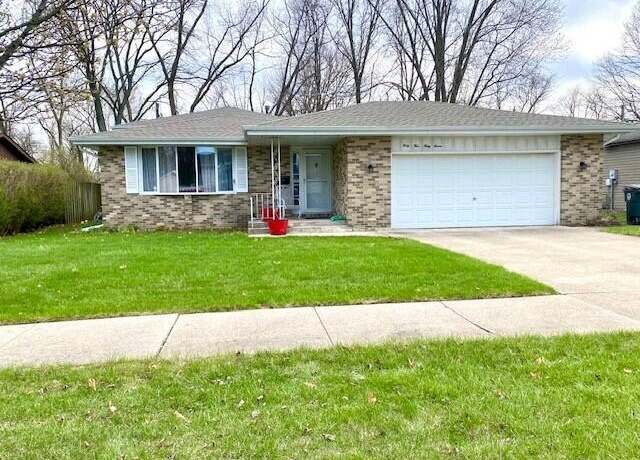 Property at 4437 W 15th Pl, Hobart, IN 46342, 3 beds, 1.5 baths