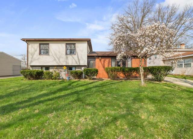 Property at 816 N Glenwood Ave, Griffith, IN 46319, 3 beds, 1 bath