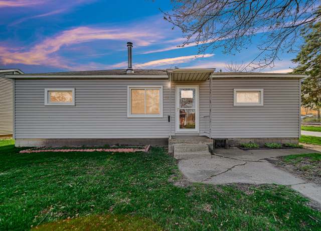 Property at 517 S Liberty Pl, Hobart, IN 46342, 3 beds, 1 bath