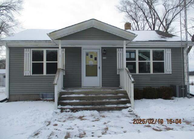 Property at 1114 Orchid St SE, Demotte, IN 46310, 2 beds, 1 bath