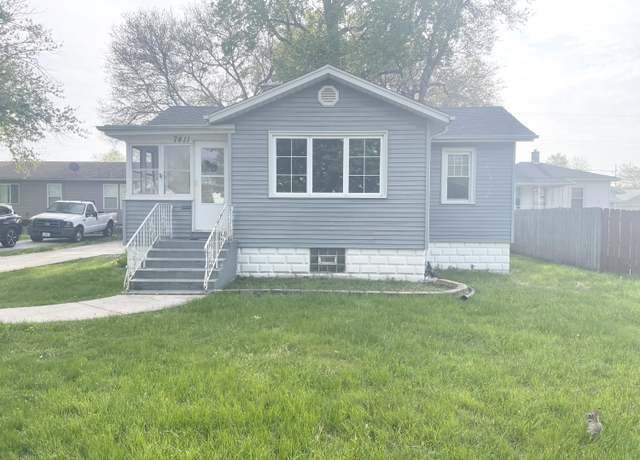 Property at 7411 Madison Ave, Hammond, IN 46324, 3 beds, 1 bath
