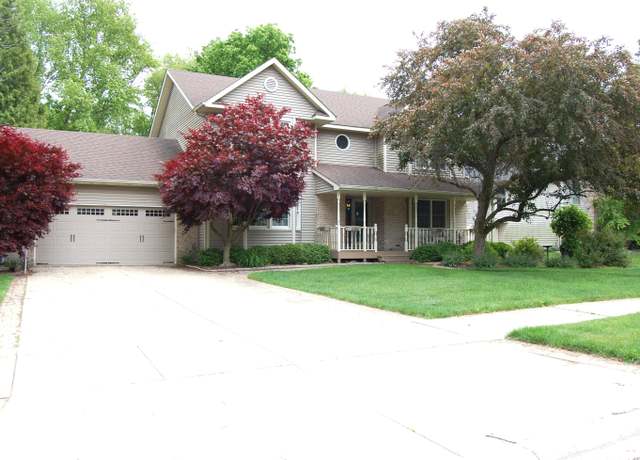 Property at 7143 Dove Dr, Schererville, IN 46375, 4 beds, 2.5 baths