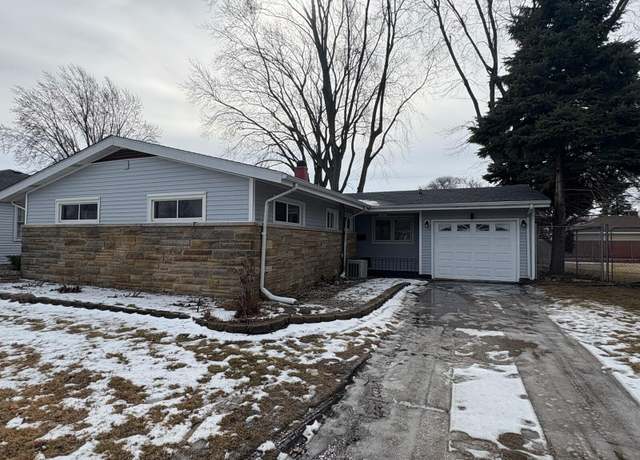Property at 232 173rd Pl, Hammond, IN 46324, 3 beds, 1.5 baths