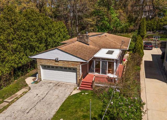 Property at 2614 Hermoine Trl, Long Beach, IN 46360, 3 beds, 2 baths