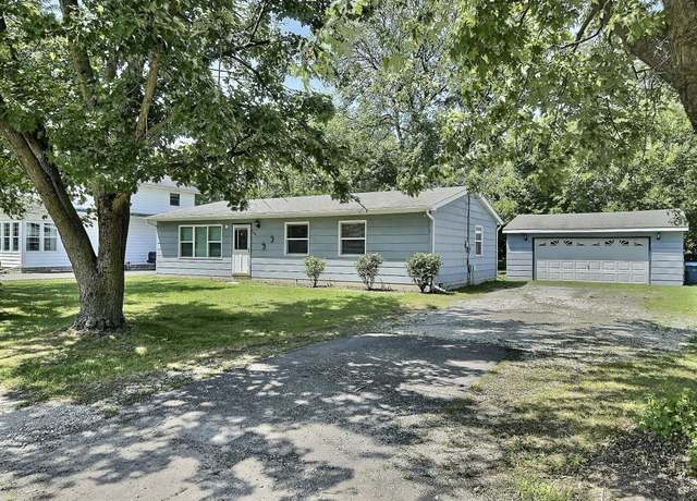 Property at 1004 S Main St, Kouts, IN 46347, 3 beds, 1 bath