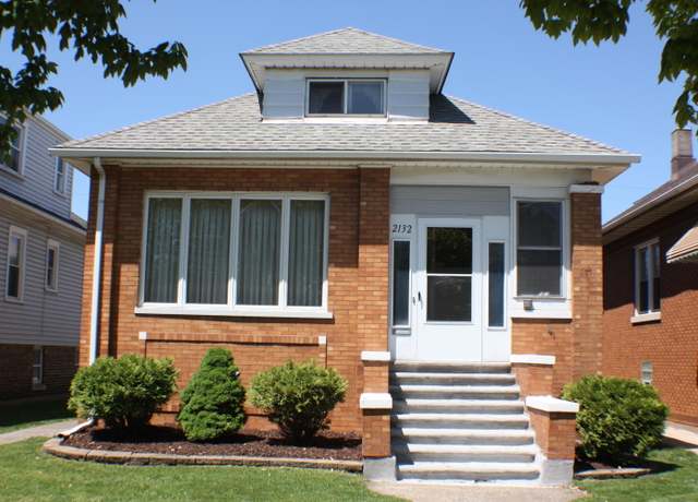 Property at 2132 Lincoln Ave, Whiting, IN 46394, 4 beds, 1 bath