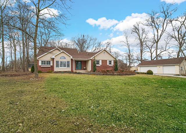 Property at 17912 Warrick Rd, Hebron, IN 46341, 3 beds, 2.5 baths