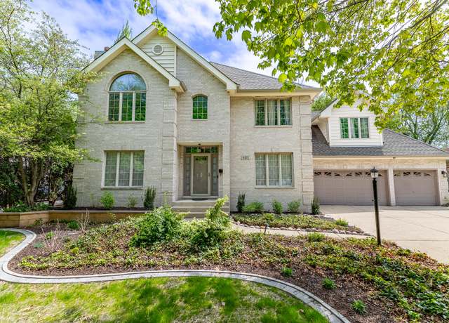 Property at 8407 Beech Ave, Munster, IN 46321, 4 beds, 2.5 baths