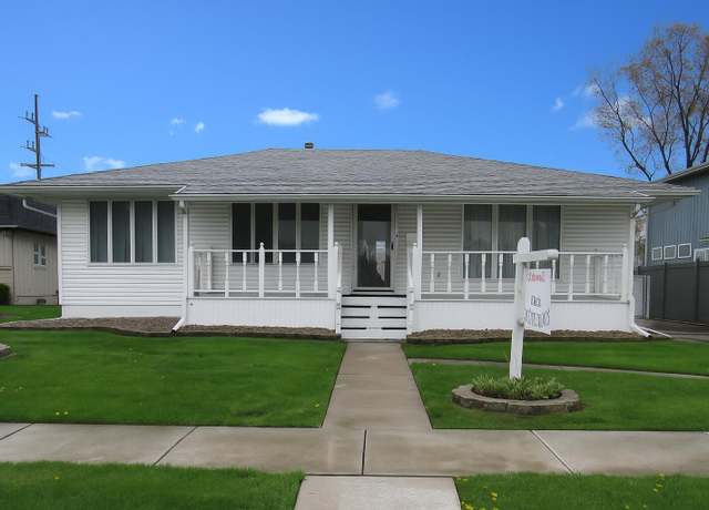 Property at 843 N Ernest St, Griffith, IN 46319, 3 beds, 3 baths