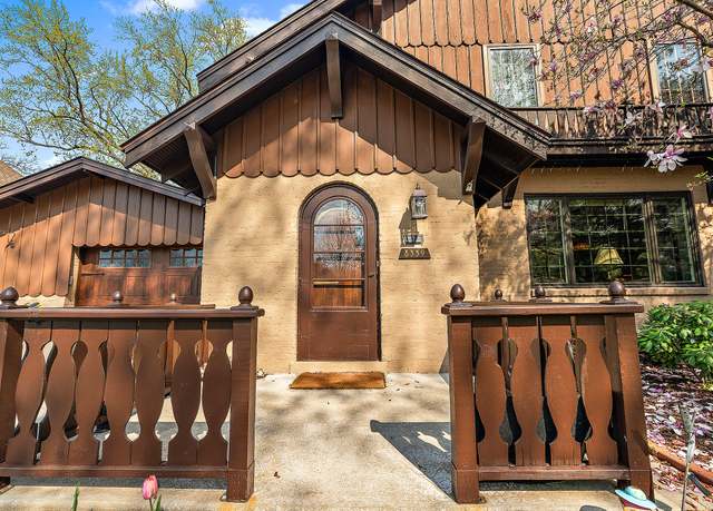 Property at 8339 Northcote Ave, Munster, IN 46321, 4 beds, 3.5 baths