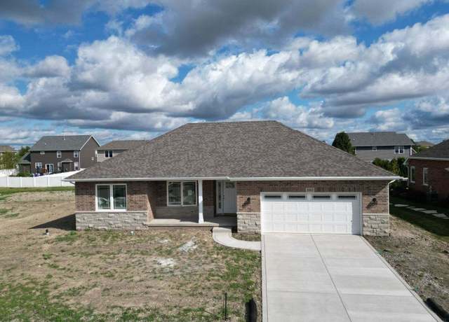 Property at 9384 W 106th Pl, St. John, IN 46373, 3 beds, 2 baths