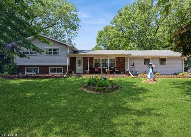 Property at 144 S State Rd 2, Valparaiso, IN 46385, 3 beds, 2 baths