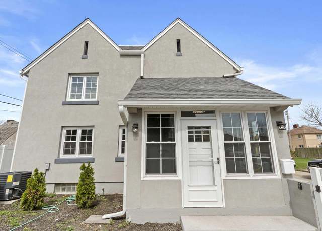 Property at 412 Liberty St, East Chicago, IN 46312, 3 beds, 1 bath