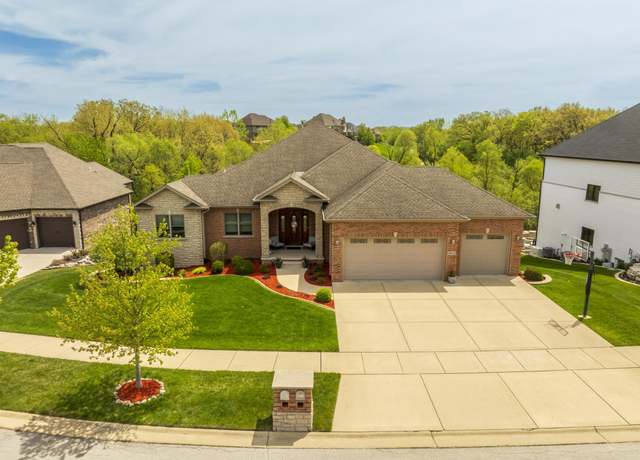 Property at 8907 Hillside Dr, St. John, IN 46373, 6 beds, 3.5 baths