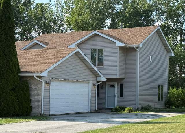 Property at 4860 92nd Ave, Schererville, IN 46375, 3 beds, 1.5 baths