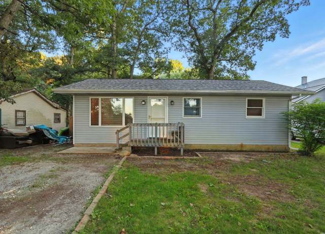 Property at 108 Fir St, Walkerton, IN 46574, 3 beds, 1 bath