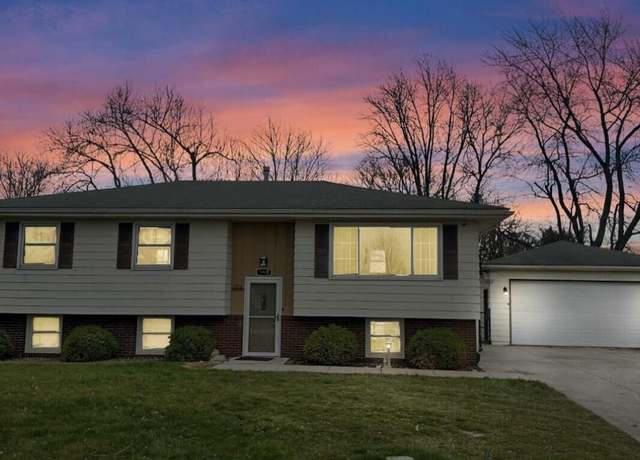 Property at 3907 Brookside Dr, Crown Point, IN 46307, 4 beds, 2.5 baths
