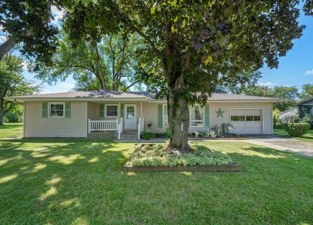 Property at 606 W St Rd 8, Hebron, IN 46341, 3 beds, 1 bath
