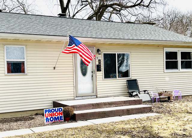 Property at 6417 Kentucky Pl, Merrillville, IN 46410, 3 beds, 1 bath