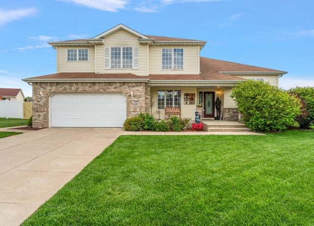 Property at 6397 Savannah Ave, Portage, IN 46368, 4 beds, 2.5 baths