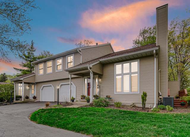 Property at 607 Weatherwood Ln, Valparaiso, IN 46383, 2 beds, 1.5 baths