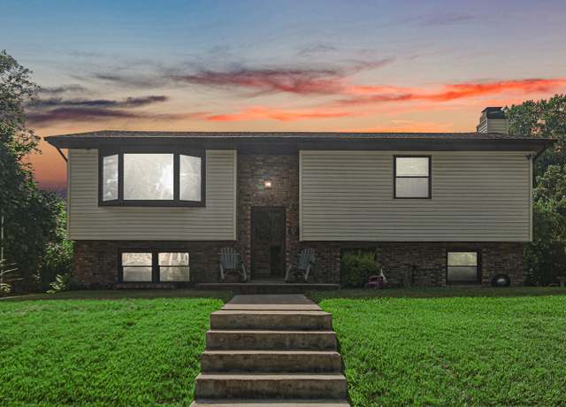 Property at 246 Crestwood Dr, Hobart, IN 46342, 3 beds, 3.5 baths