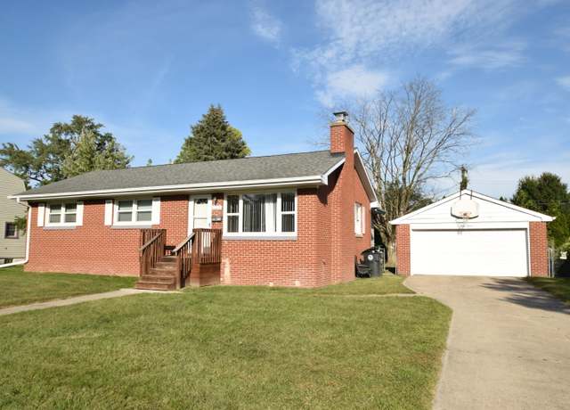 Property at 1215 Lincoln St, Hobart, IN 46342, 3 beds, 2 baths