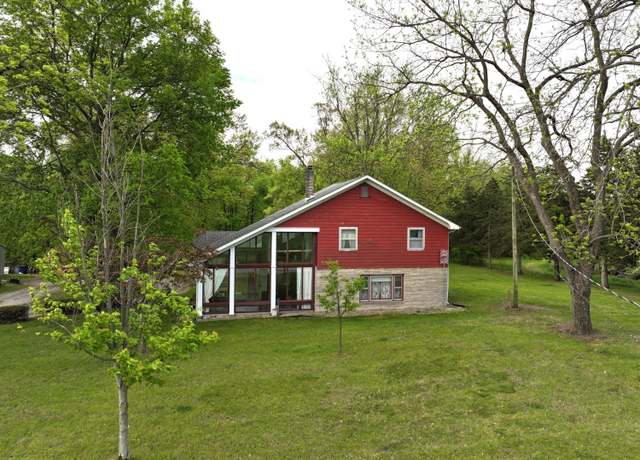 Property at 731 E County Rd 25 S, Winamac, IN 46996, 4 beds, 2 baths