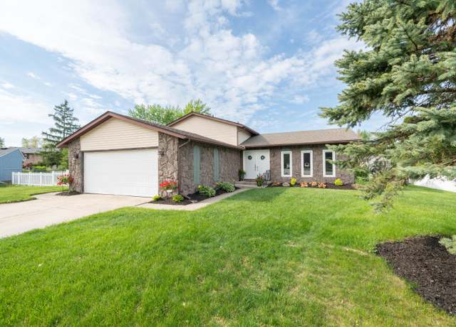 Property at 620 Helen Ct, Crown Point, IN 46307, 3 beds, 2 baths