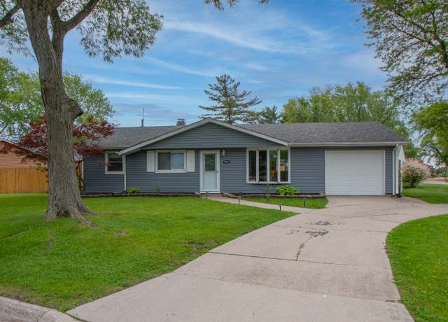 Property at 7933 Taney Pl, Merrillville, IN 46410, 3 beds, 1.5 baths