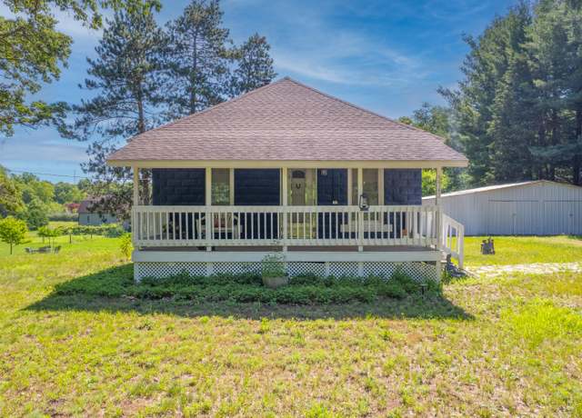 Property at 5742 S 350 E, Knox, IN 46534, 2 beds, 1.5 baths