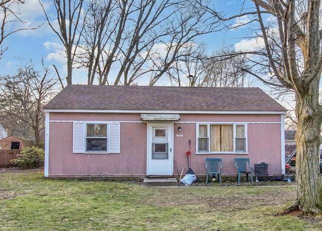 Property at 509 Walton Ave, Michigan City, IN 46360, 2 beds, 1 bath