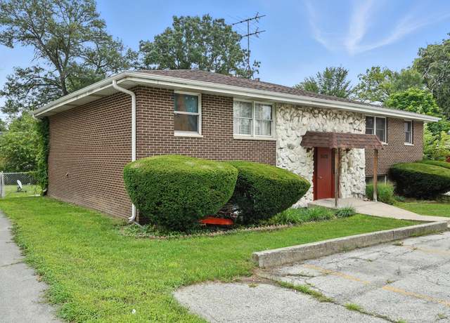 Property at 5629 Massachusetts St, Merrillville, IN 46410, 7 beds, 4 baths