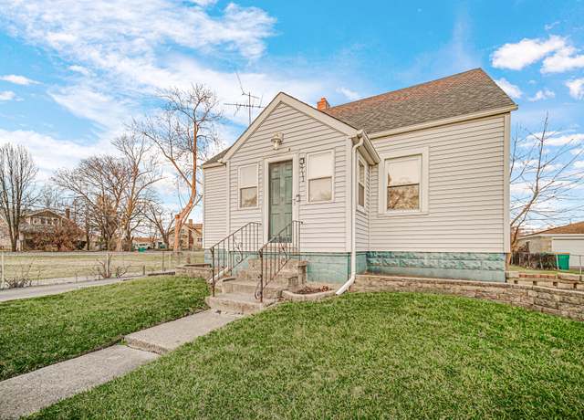 Property at 5711 Jackson St, Merrillville, IN 46410, 3 beds, 1 bath