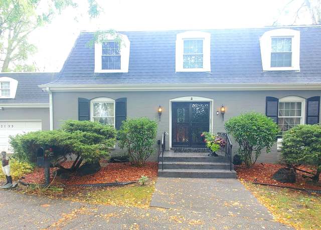 Property at 2199 W 57th Ave, Merrillville, IN 46410, 5 beds, 2.5 baths