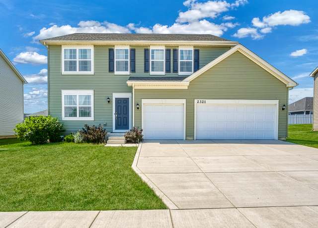 Property at 2321 Oakwood Ln, Lowell, IN 46356, 5 beds, 2.5 baths