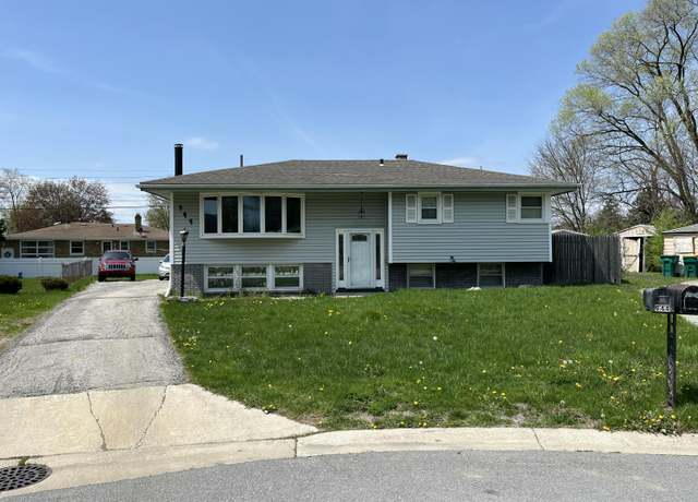 Property at 944 W 54th Pl, Merrillville, IN 46410, 4 beds, 1 bath