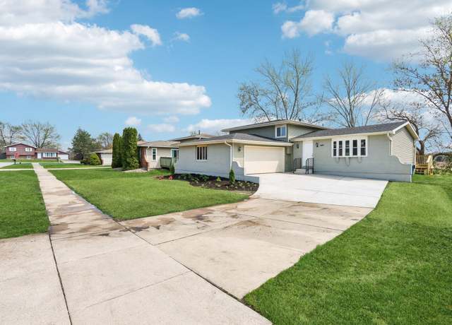 Property at 409 York Rd, Schererville, IN 46375, 4 beds, 2 baths