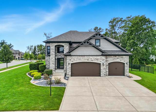 Property at 2095 S Feather Rock Dr, Crown Point, IN 46307, 4 beds, 3.5 baths