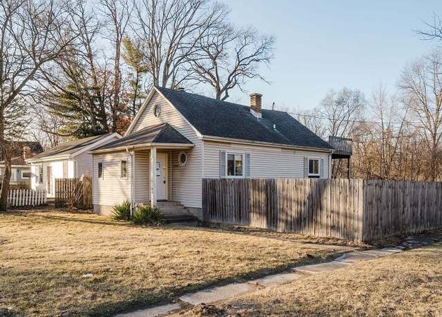 Property at 934 E 28th Ave, Lake Station, IN 46405, 3 beds, 1.5 baths