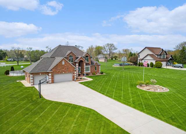Property at 272 White Tail Ct, Hobart, IN 46342, 5 beds, 4.5 baths